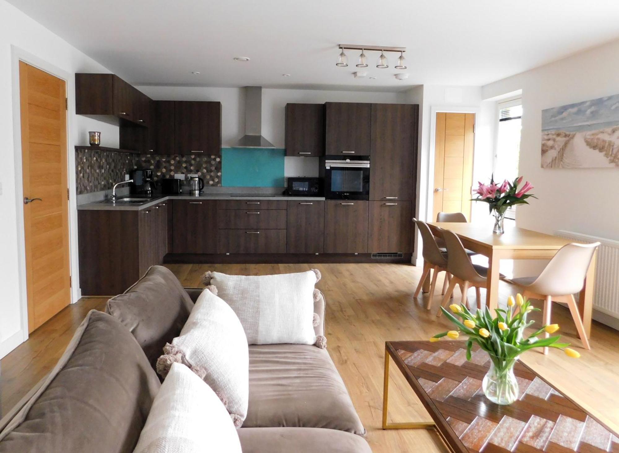 Beautiful Meadowbank Apartment With On-Street Parking EDI Exterior photo