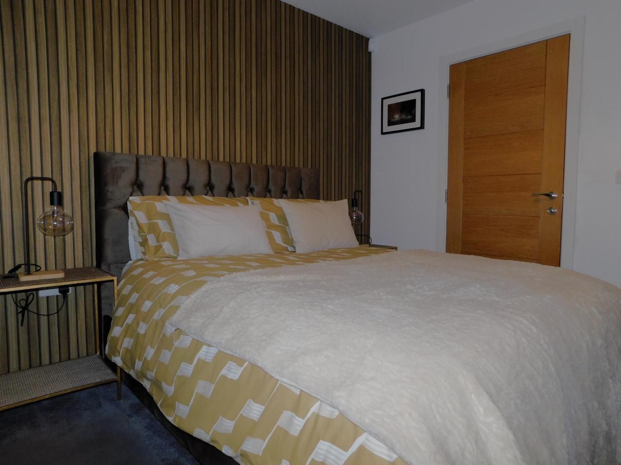 Beautiful Meadowbank Apartment With On-Street Parking EDI Exterior photo