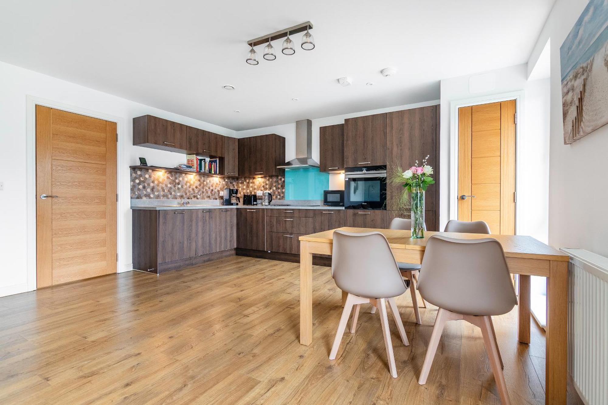 Beautiful Meadowbank Apartment With On-Street Parking EDI Exterior photo